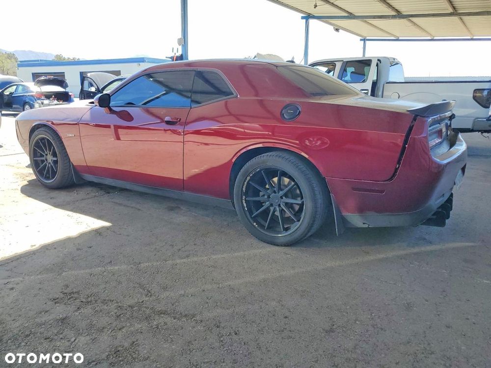 Dodge Challenger - 3
