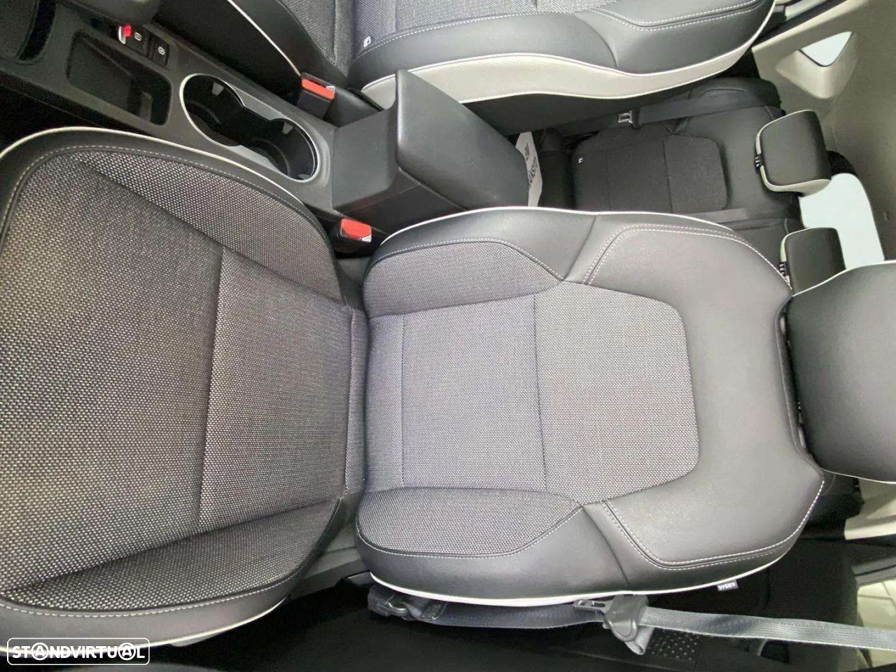 Renault Captur 1.6 E-Tech Plug-In Intens - 16