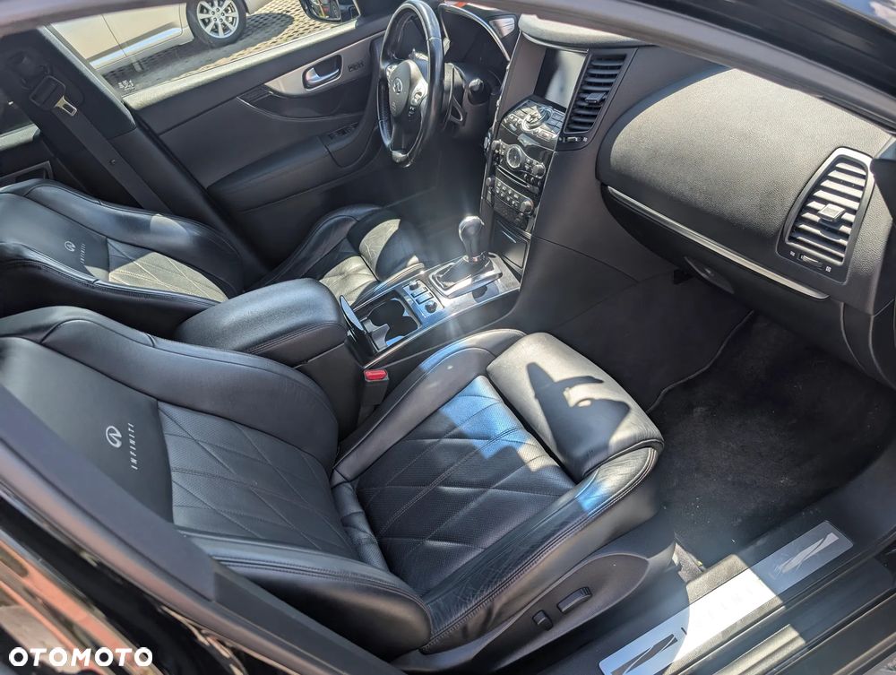 Infiniti QX70 5.0 AWD S Premium - 9