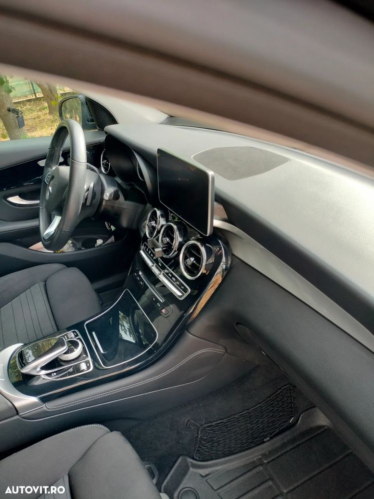 Mercedes-Benz GLC 220 d 4MATIC 9G-TRONIC - 9