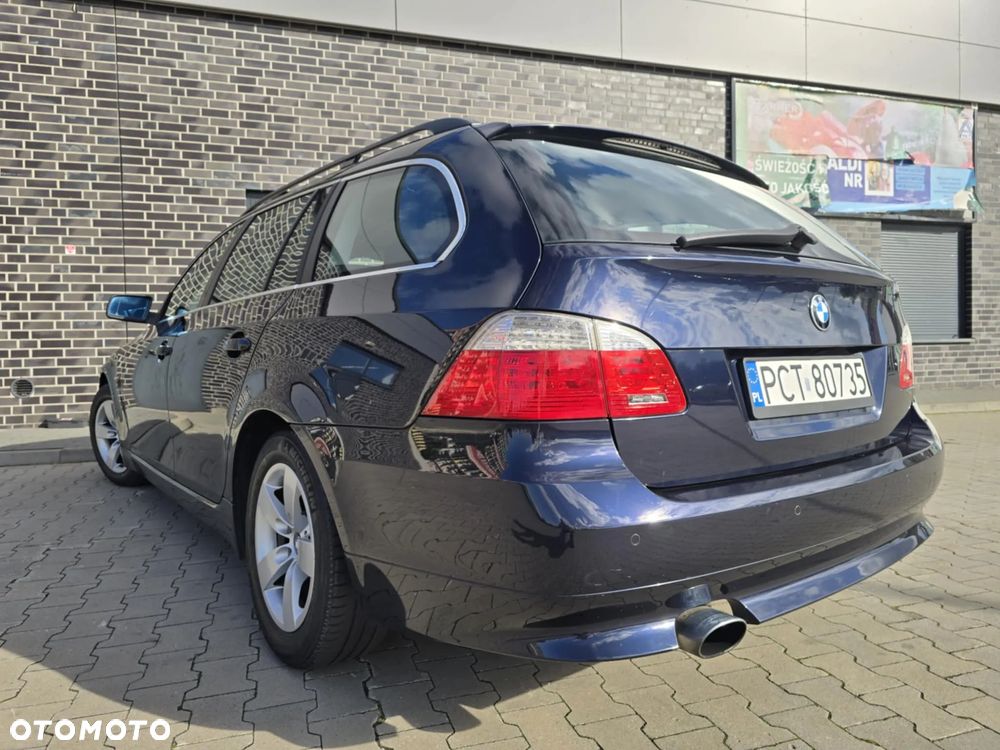 BMW Seria 5 520d Touring Special Edition - 10