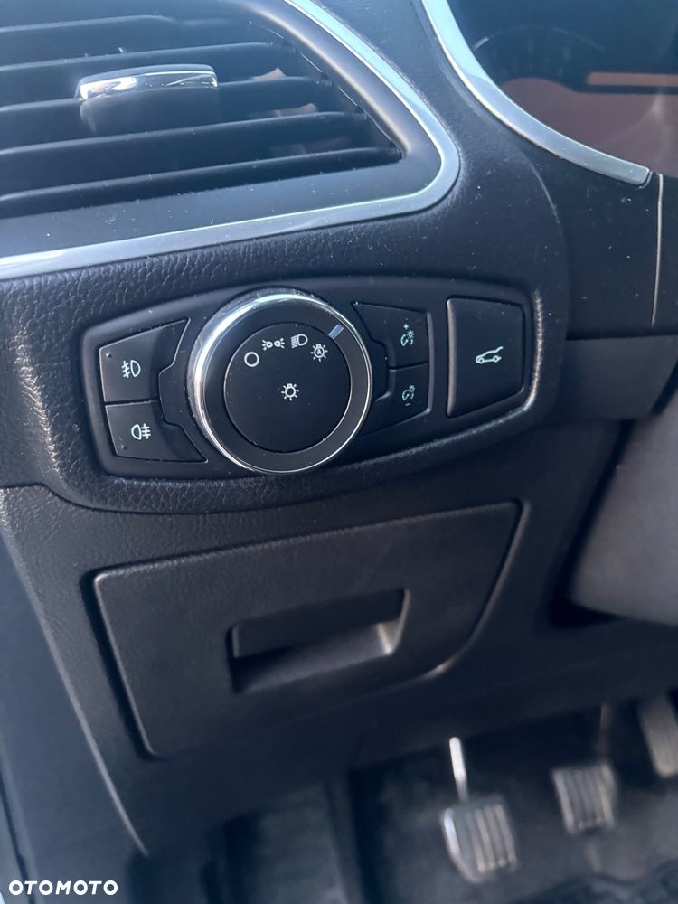 Ford S-Max 2.0 TDCi Titanium - 13