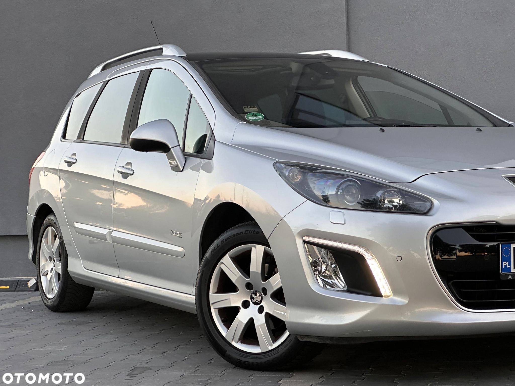 Peugeot 308 SW e-HDi FAP 115 Stop&Start Business Line Niveau 2 - 12