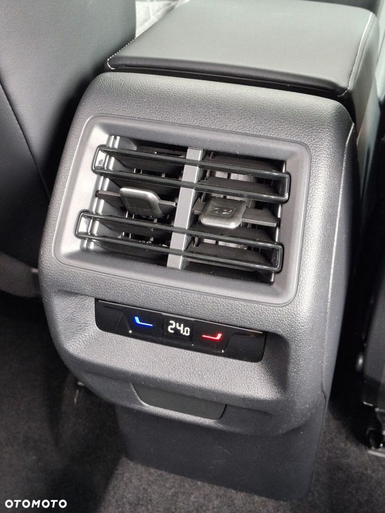 Volkswagen Tiguan 1.5 eTSI Life Plus DSG - 25