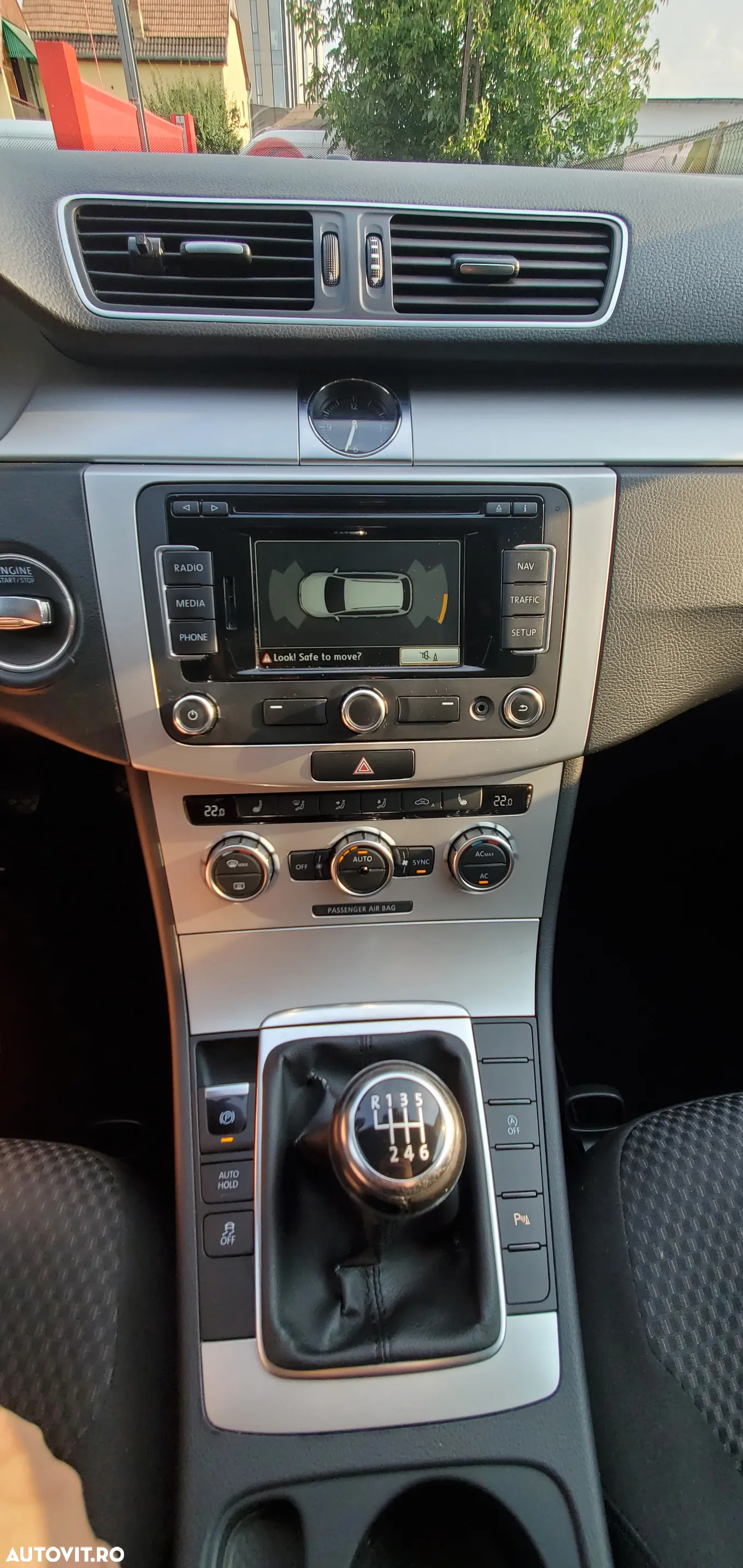 Volkswagen Passat - 8