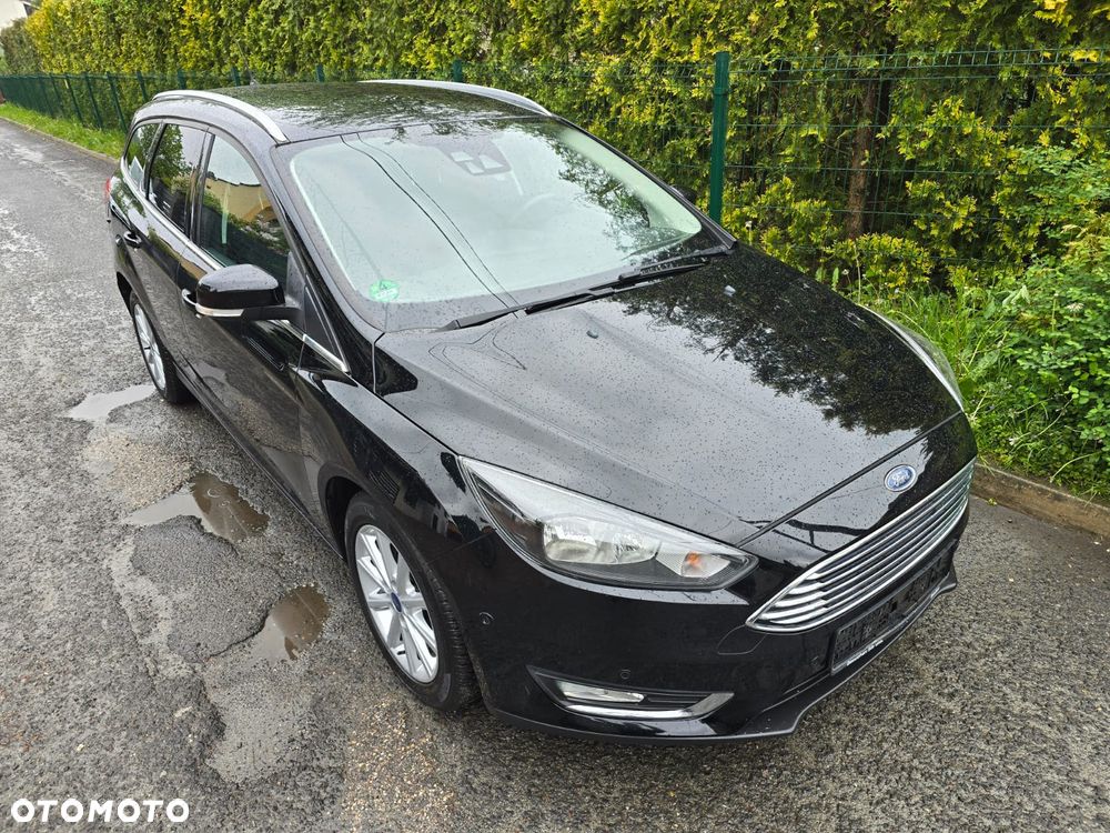 Ford Focus 1.0 EcoBoost Titanium - 17