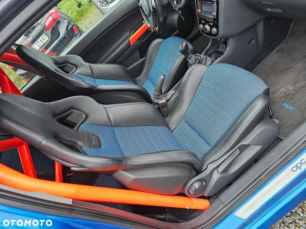 Opel Corsa 1.6 Turbo OPC - 15