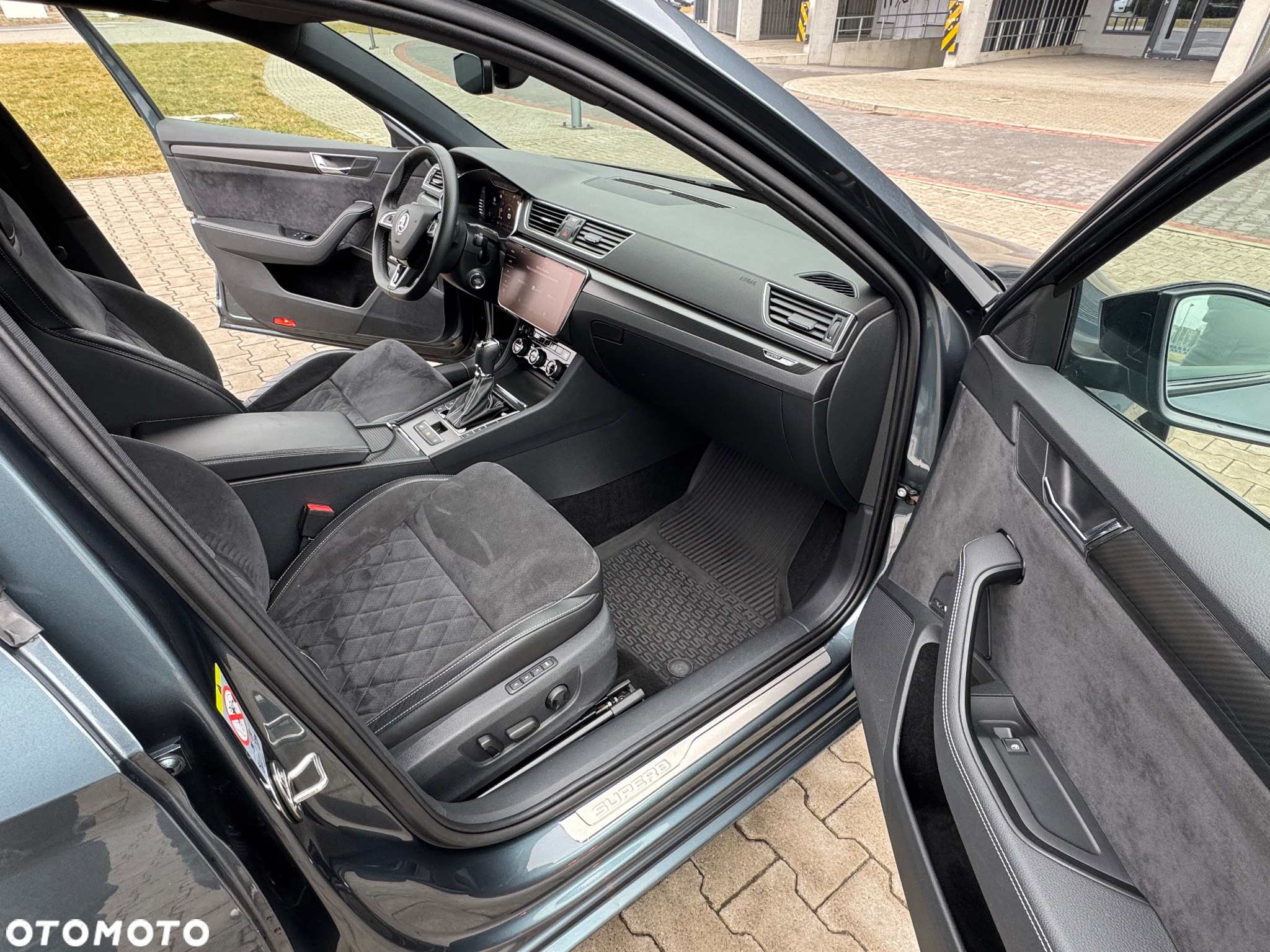 Skoda Superb 2.0 TDI 4x4 Sportline DSG - 16