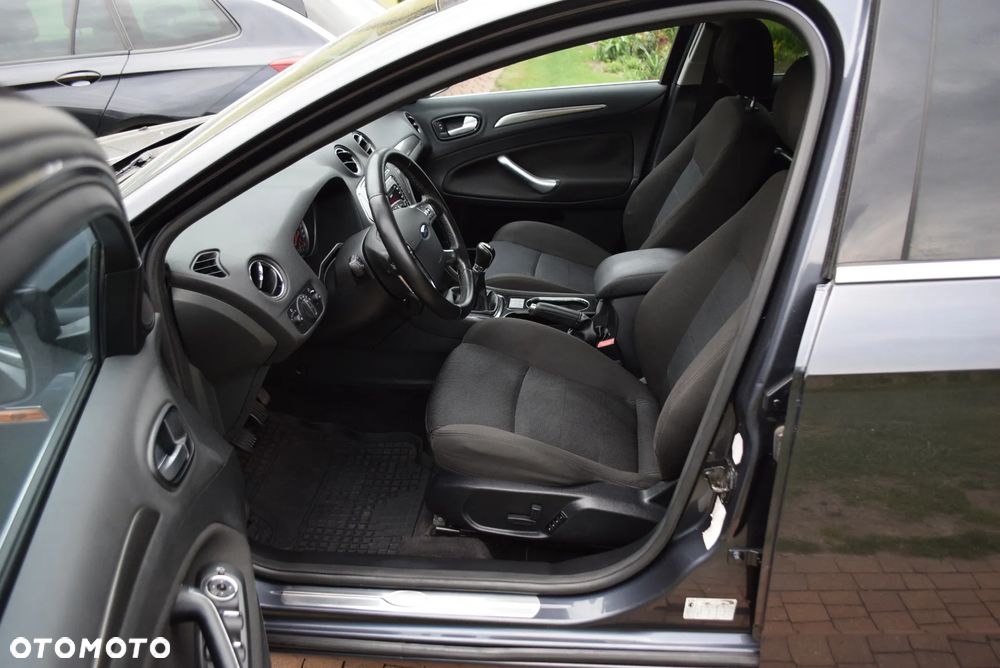 Ford Mondeo 2.0 Viva Titanium - 11