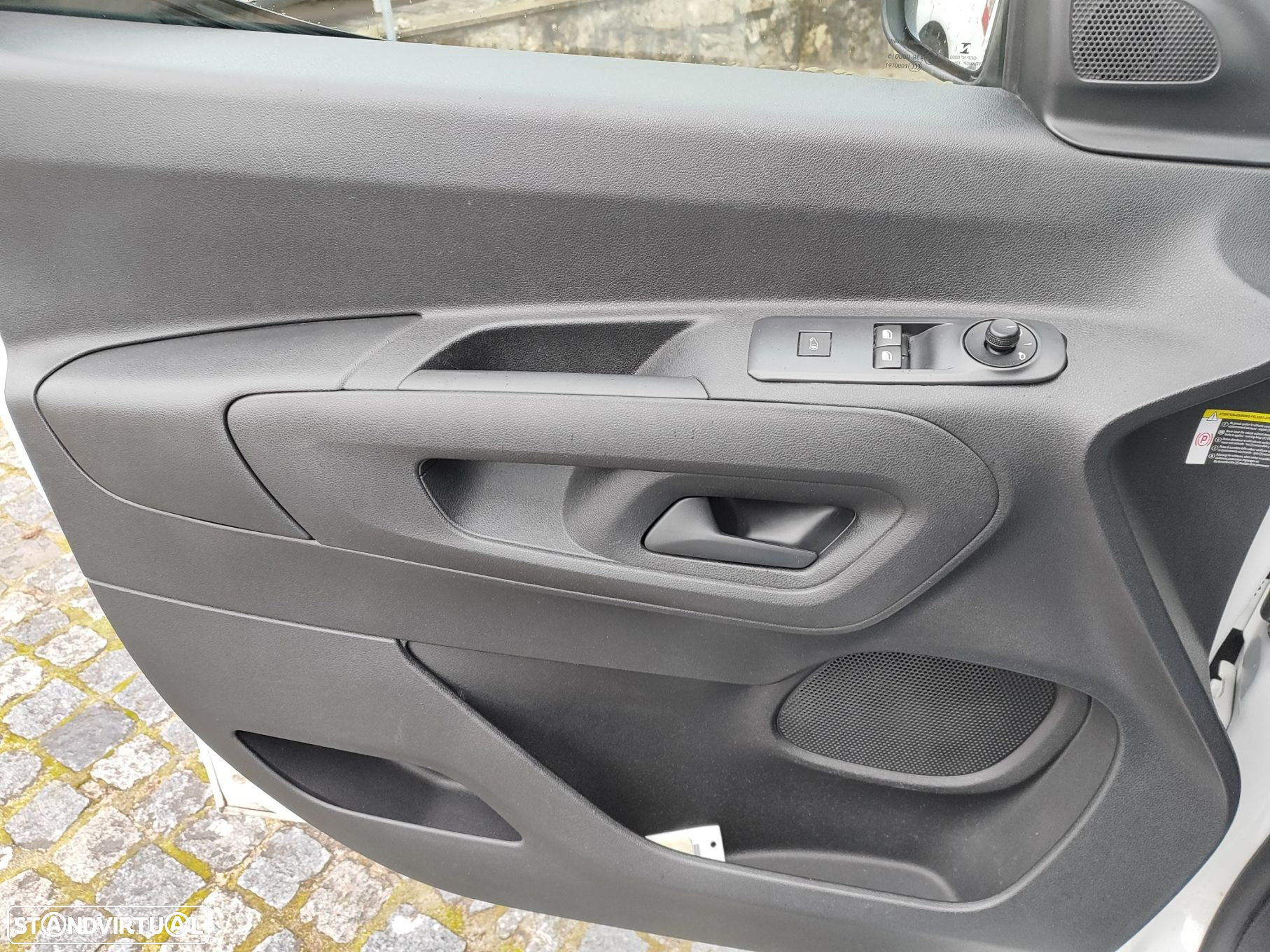 Opel Combo 1.5 CDTi L1H1 Enjoy - 9