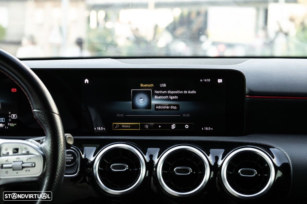 Mercedes-Benz A 250 e AMG Line - 33