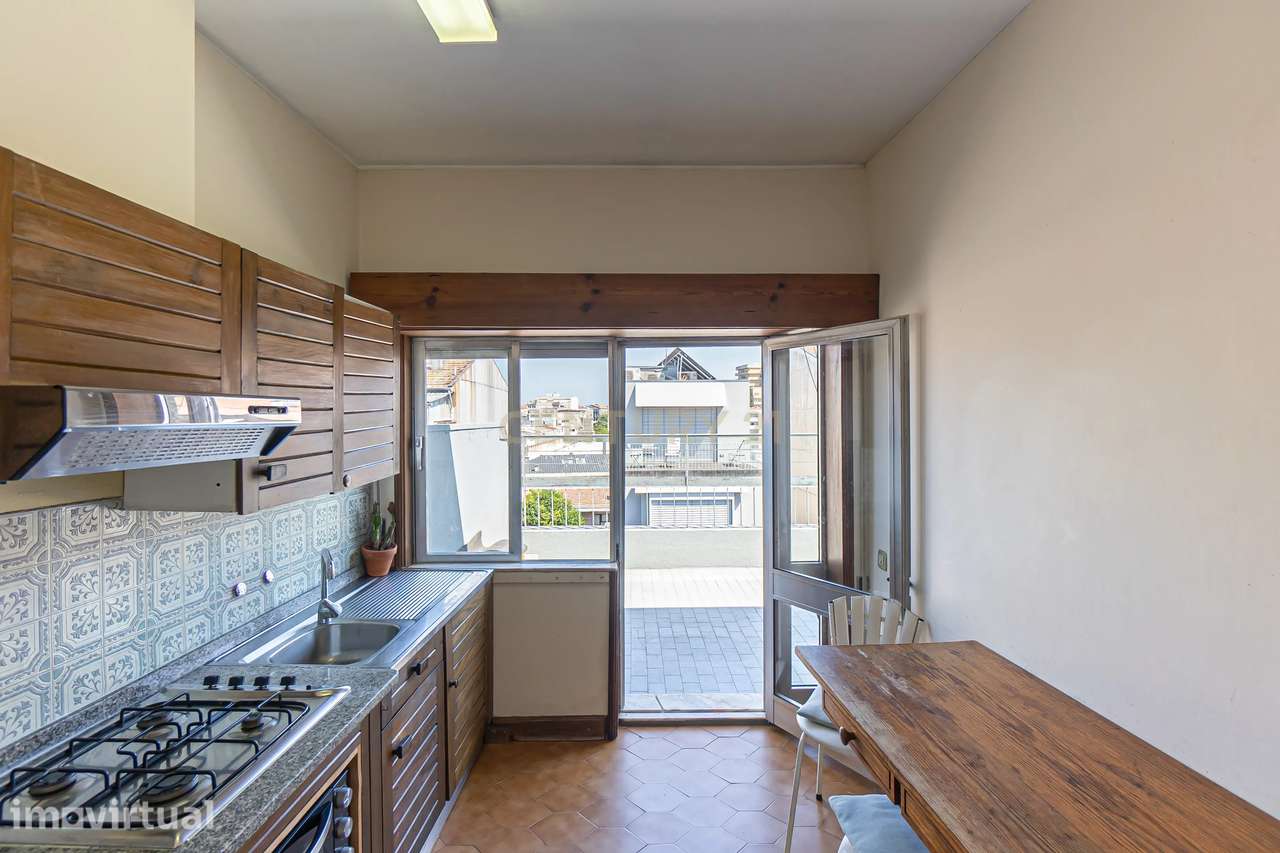 Apartamento T2+1 com Terraço na Prestigiada Rua da Alegria - Grande imagem: 4/35