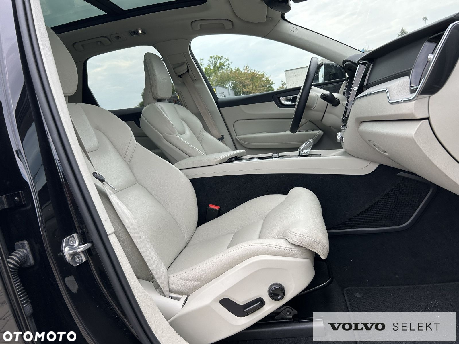 Volvo XC 60 - 25