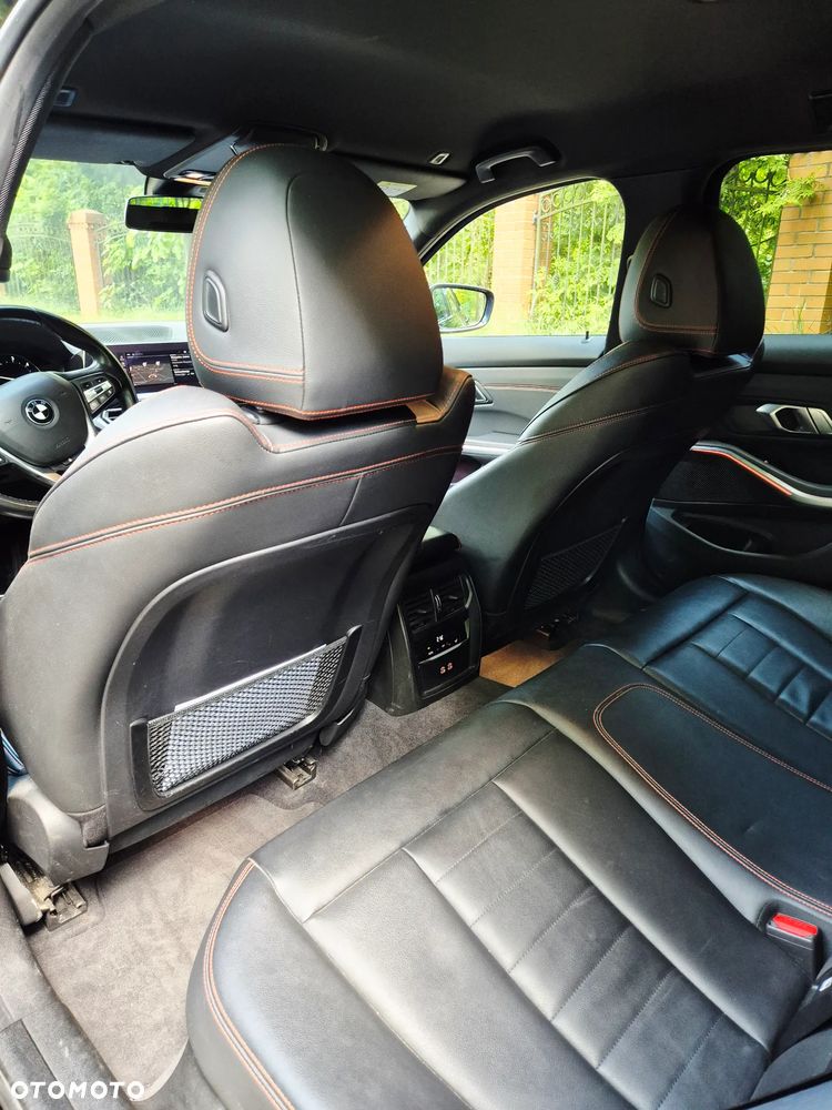 BMW Seria 3 320d Sport Line Shadow sport - 20