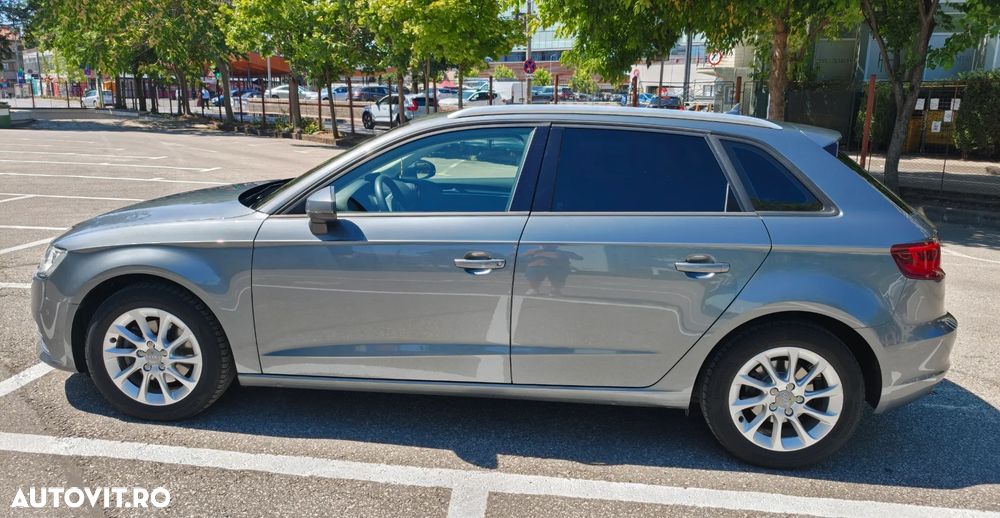 Audi A3 Sportback 1.4 TFSI Attraction - 2