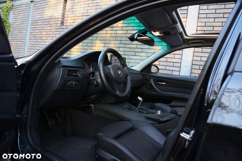 BMW Seria 3 - 28