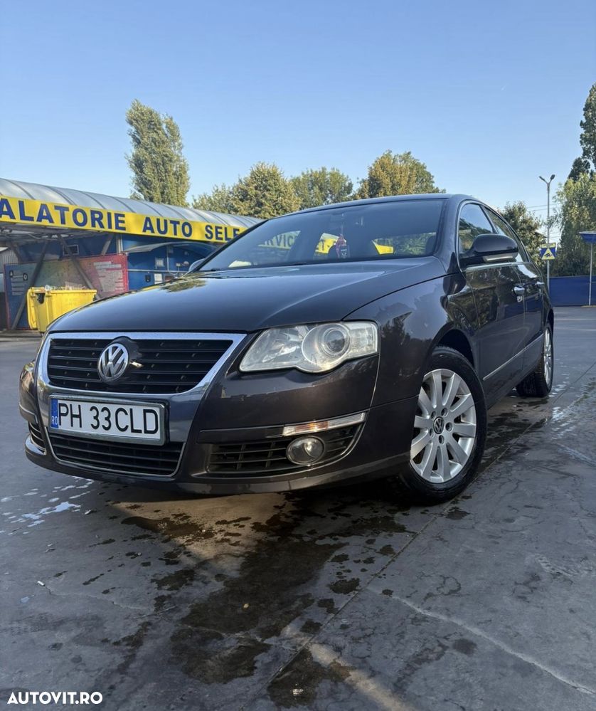 Volkswagen Passat - 1