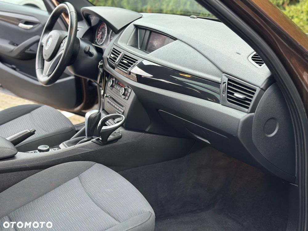 BMW X1 sDrive18i Sport Line - 21