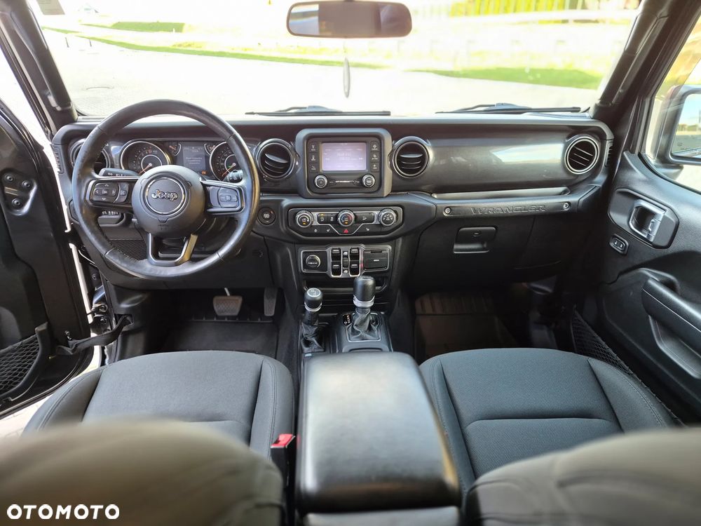 Jeep Wrangler 3.6 Unlim Black Edition II - 12