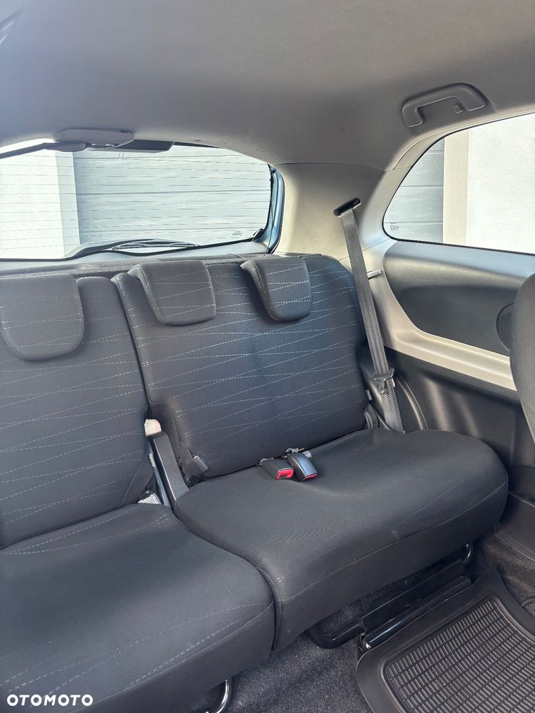Toyota Yaris 1.3 Luna A/C - 8