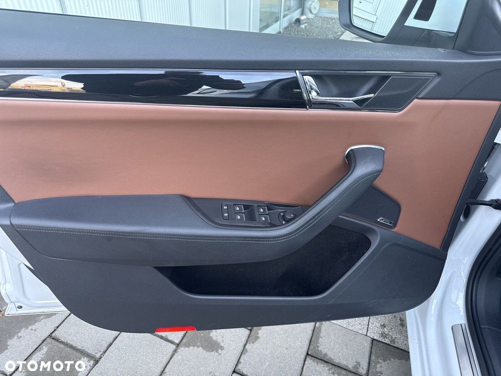 Skoda Superb 2.0 TSI 4x4 L&K DSG - 10