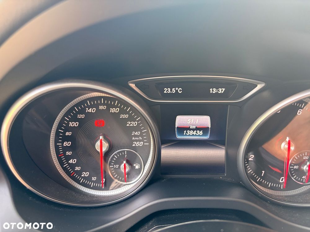 Mercedes-Benz CLA 180 - 10