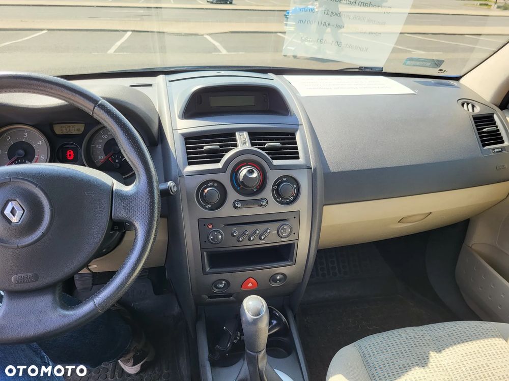 Renault Megane 1.5 dCi Pack Authentique - 11