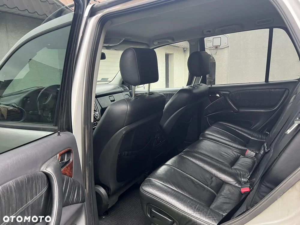 Mercedes-Benz ML 400 CDI - 10