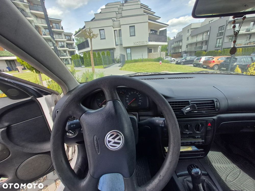 Volkswagen Passat 1.9 TDI - 2