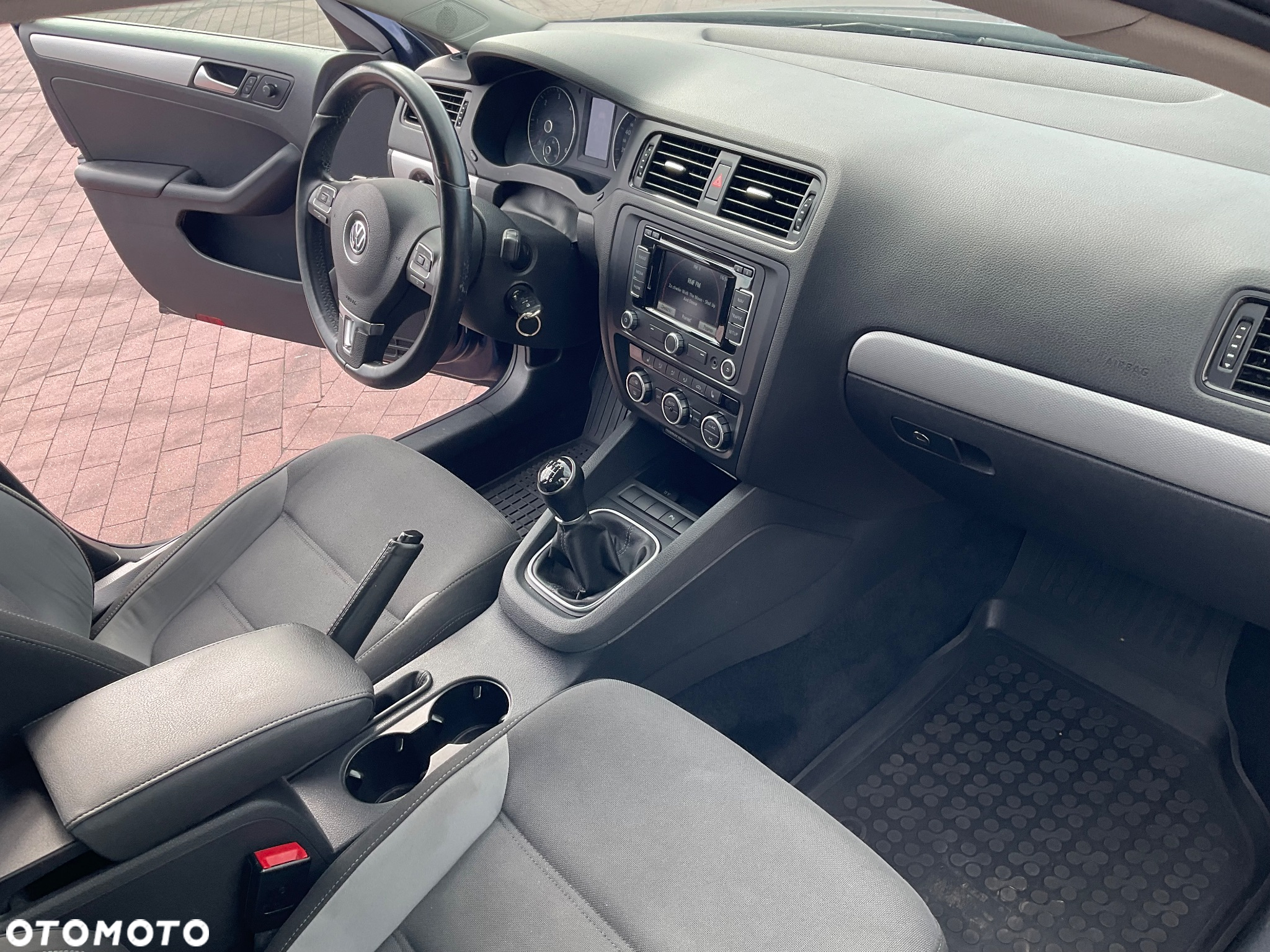 Volkswagen Jetta 2.0 TDI Life - 22