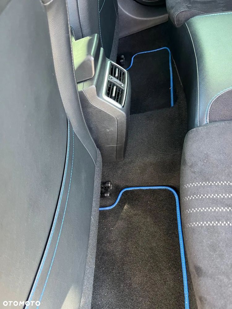 Renault Megane ENERGY dCi 165 EDC GT - 33