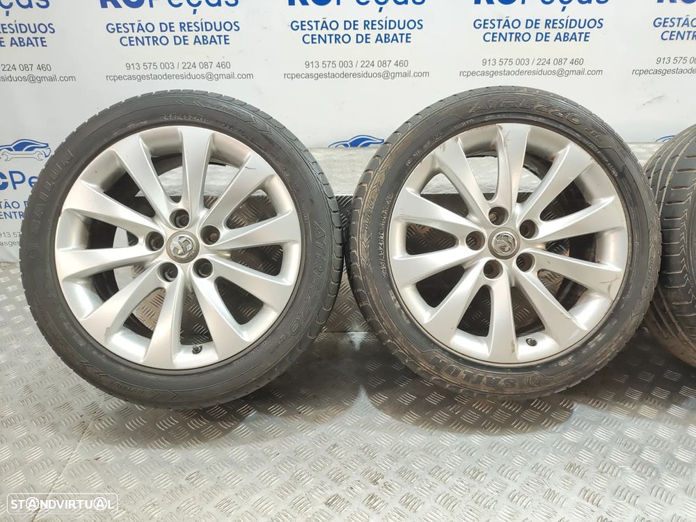 Conjunto de jantes 18 originais Opel Insignia A Facelift 8J ET42 5x120 - 4