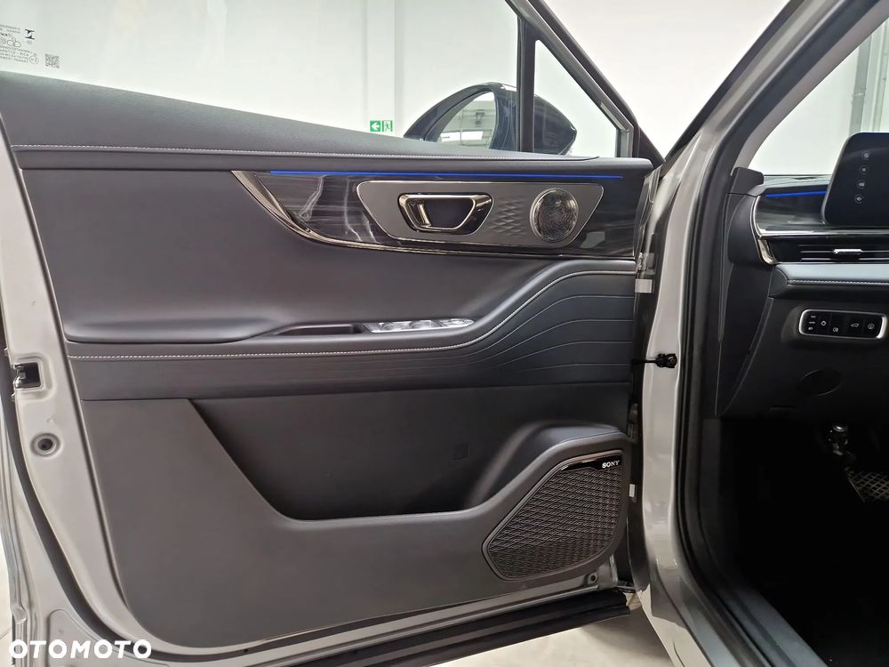 Omoda E5 - 11