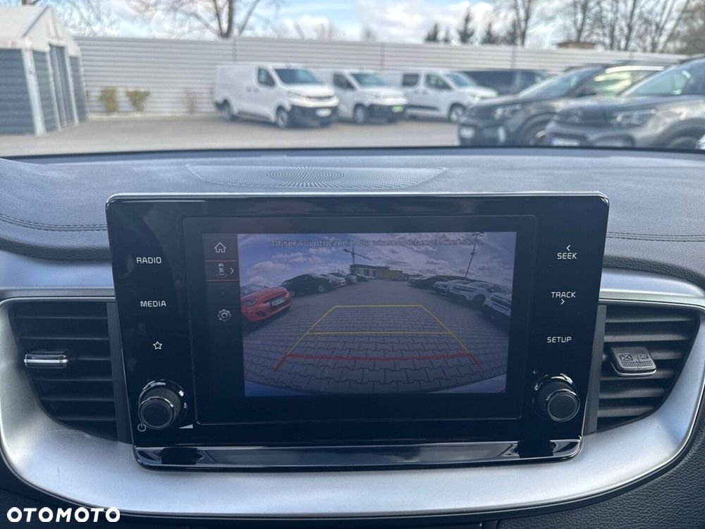 Kia Ceed 1.5 T-GDI M - 20