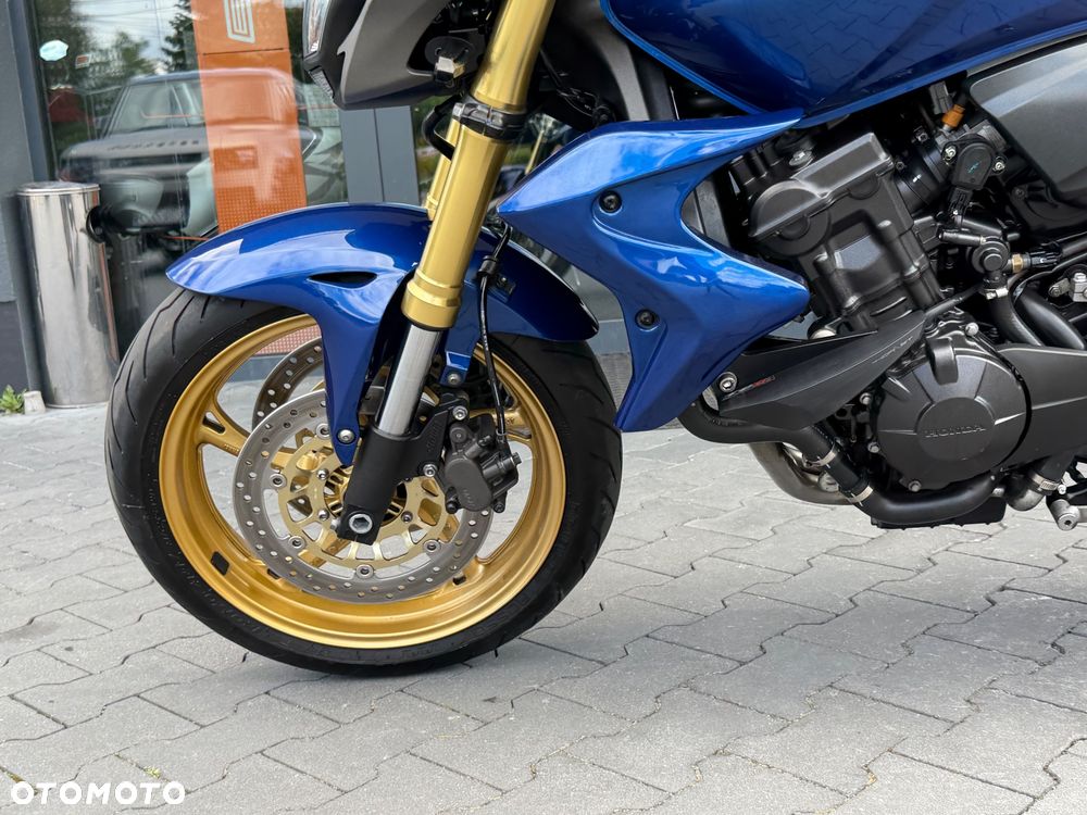 Honda Hornet - 32