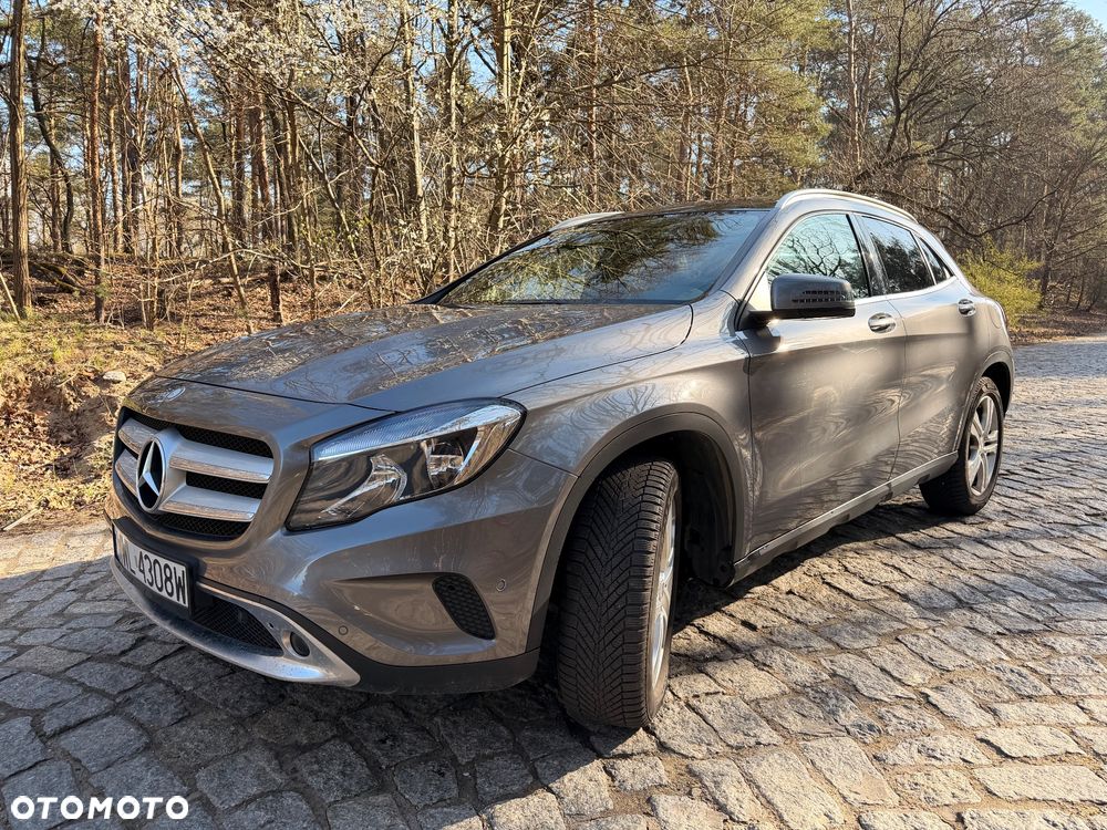 Mercedes-Benz GLA 250 4-Matic - 7