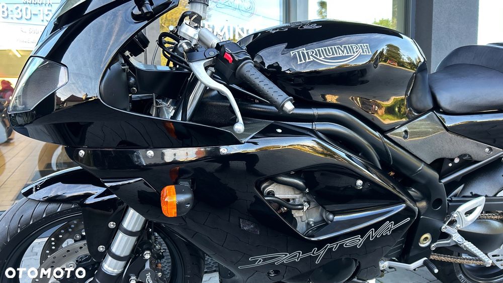 Triumph Daytona - 26