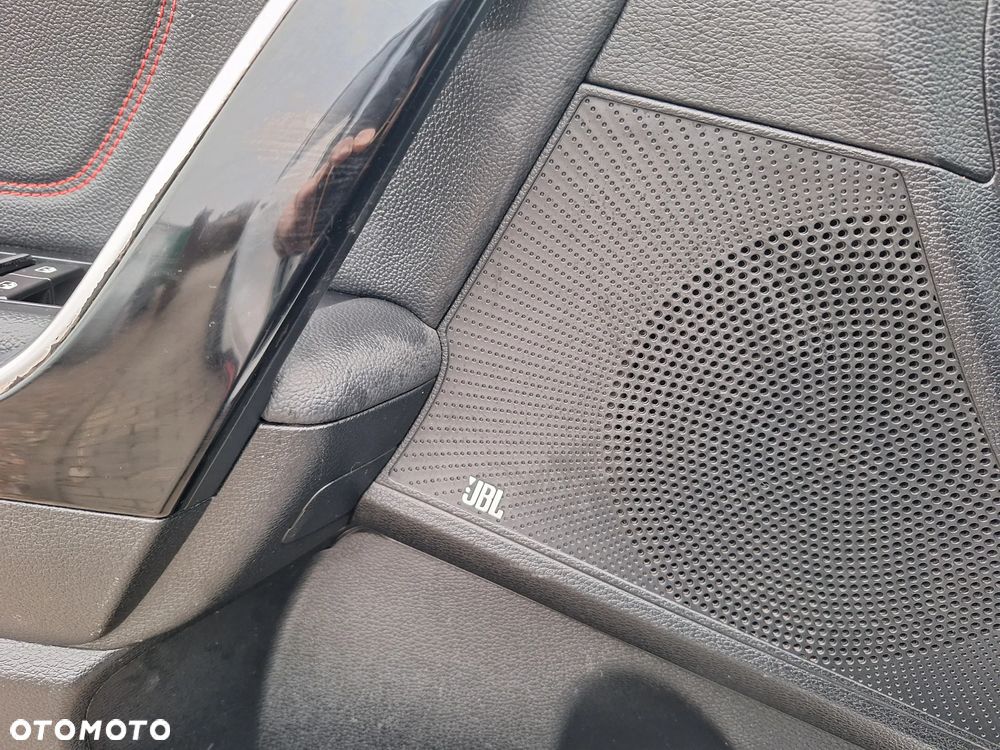 Kia ProCeed 1.6 T-GDI GT DCT - 13