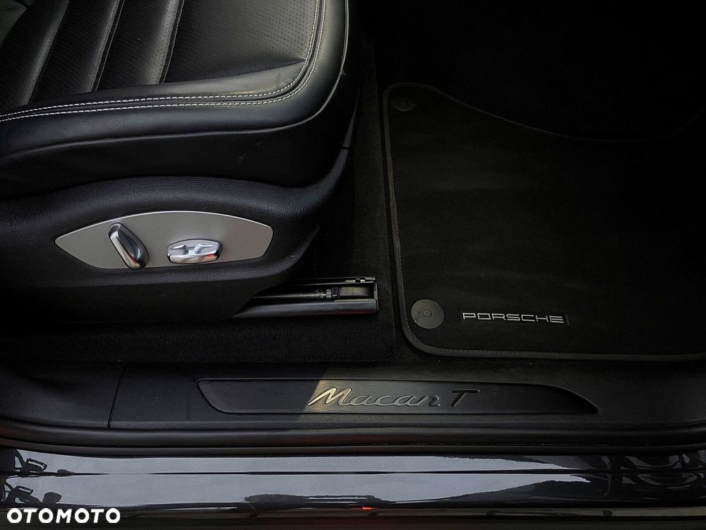 Porsche Macan - 26