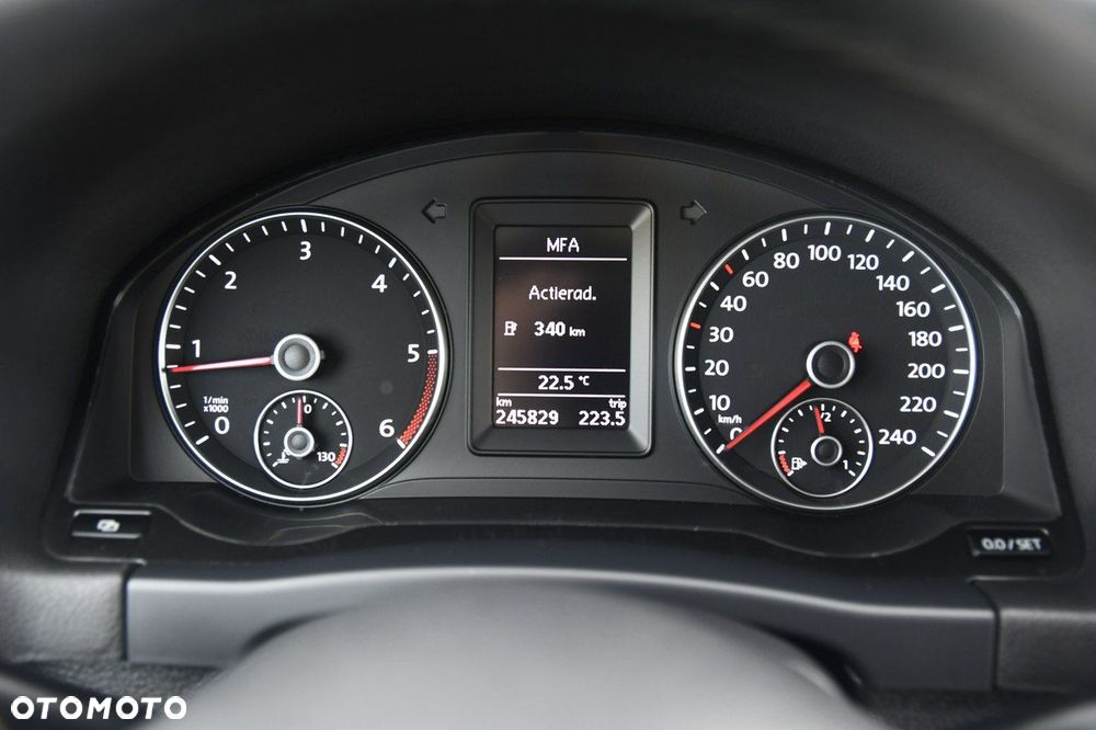 Volkswagen Golf Plus - 32
