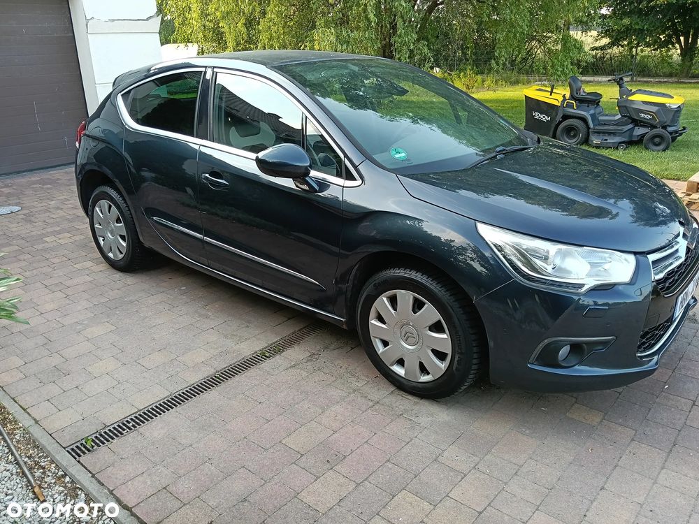 Citroën DS4 1.6 e-HDi SoChic MCP - 4