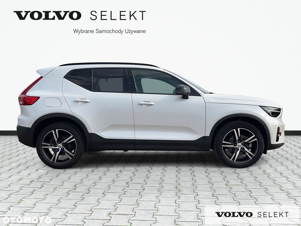 Volvo XC 40 B4 B DKG Ultra Dark - 5