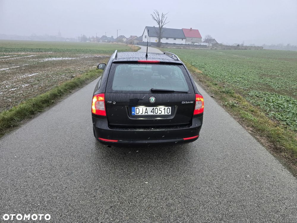 Skoda Octavia 1.6 TDI DPF Classic - 3