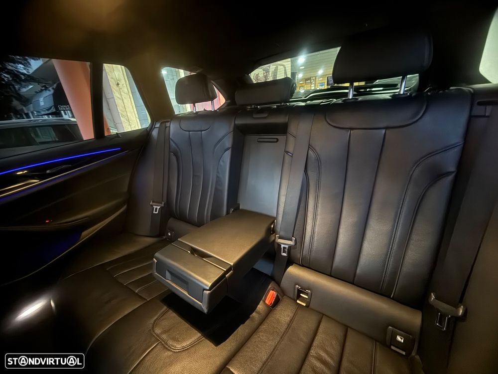 BMW 520 d Pack Desportivo M Auto - 30