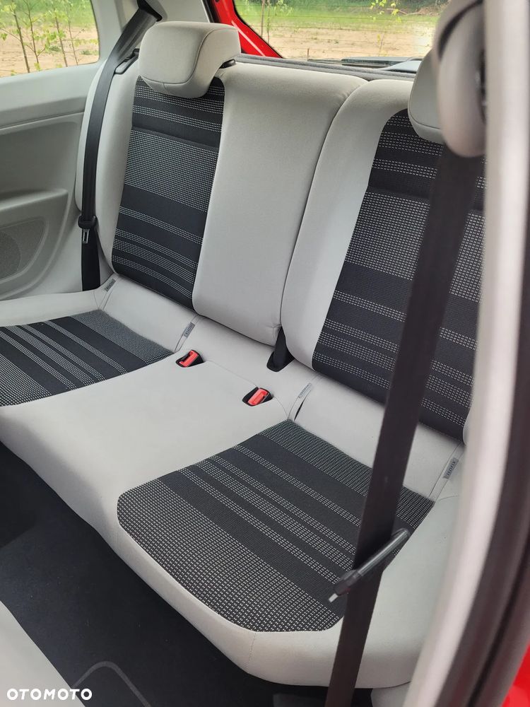 Seat Mii 1.0 Reference Salsa - 14