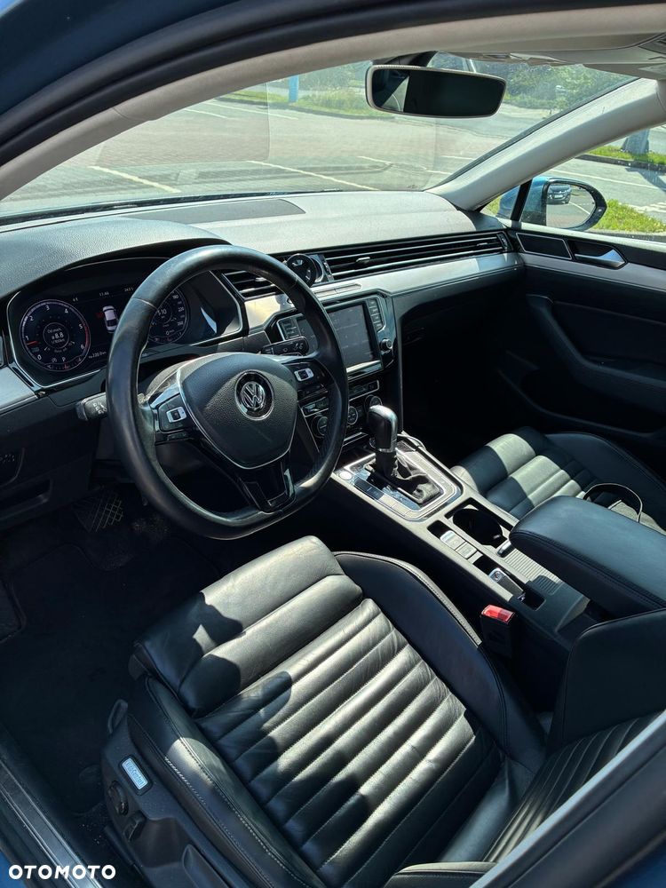 Volkswagen Passat - 6