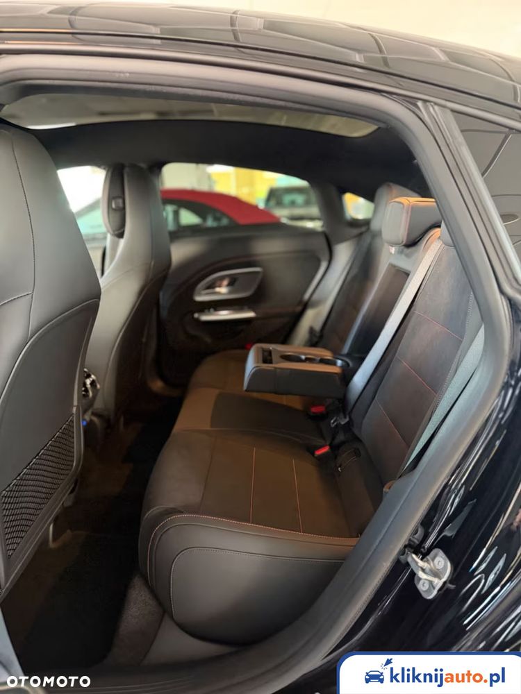 Mercedes-Benz CLA 200 mHEV 4-Matic 8G-DCT - 10