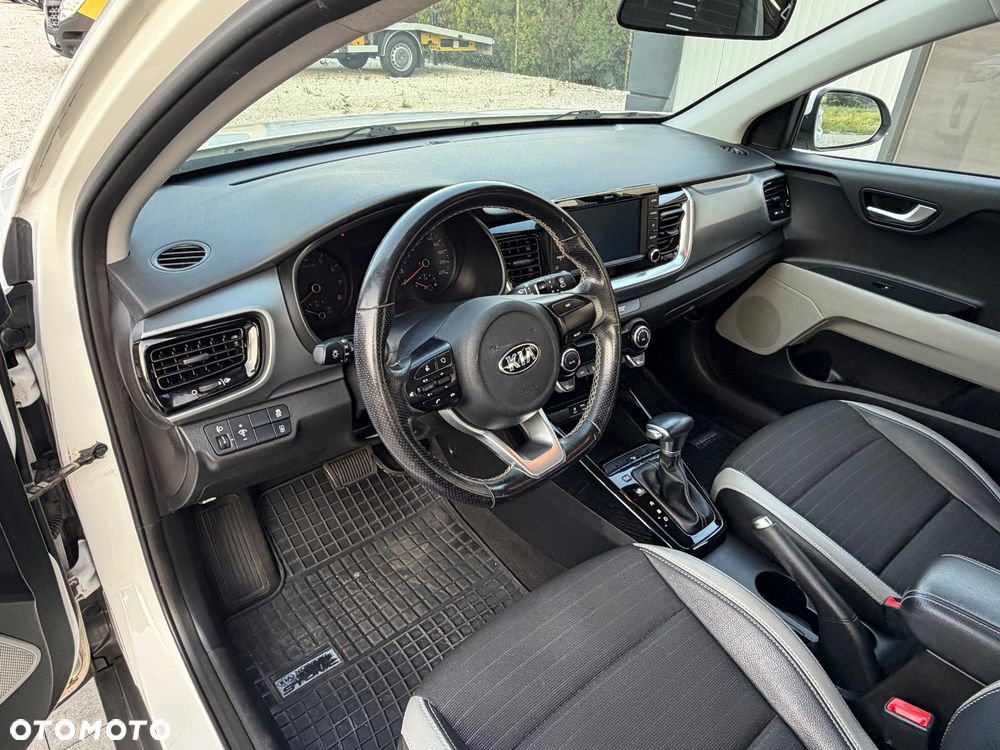 Kia Stonic 1.4 L - 12