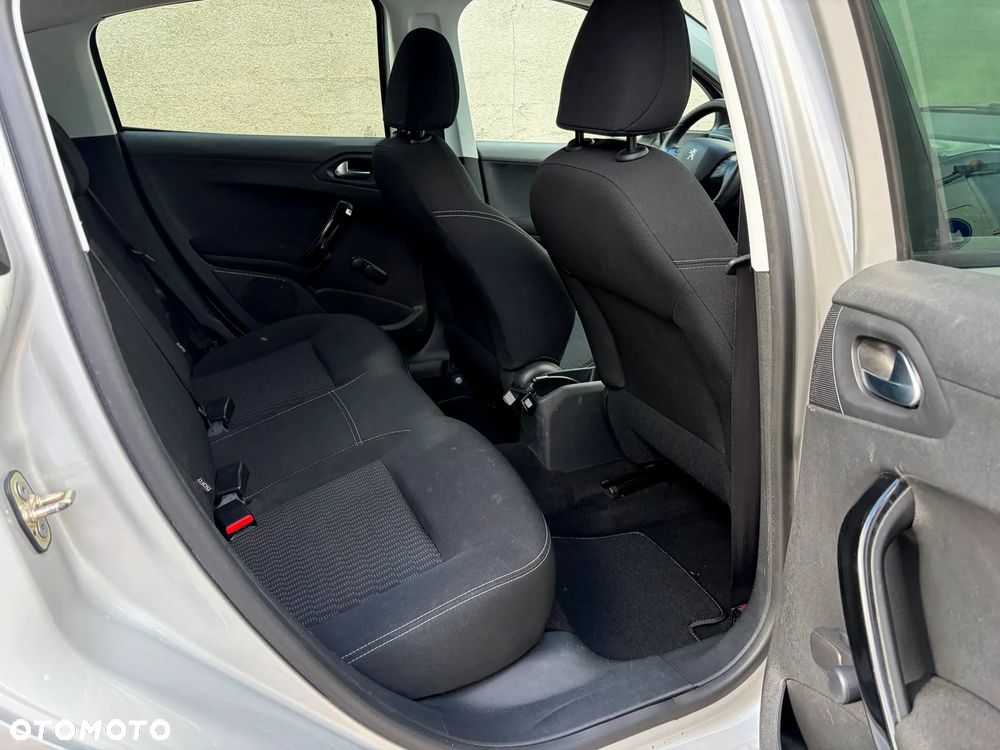 Peugeot 208 1.4 HDi Active Pack - 10