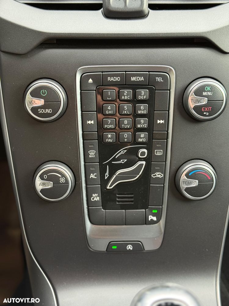 Volvo V40 D2 Linje You! - 12